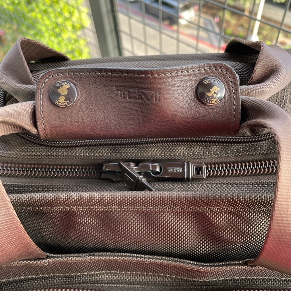 TUMI 2 wheel Brown Carry-On - Picture 4 of 15